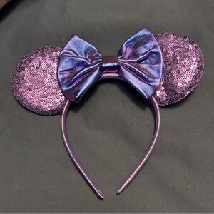 Disney Iridescent Purple Sequin Minnie Mouse Ears Headband Metallic Bow